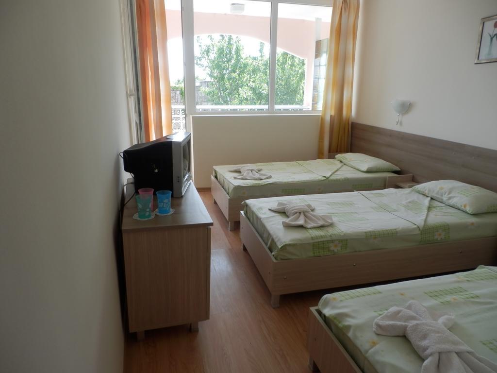 Olimpia Supersnab Hotel 巴尔奇克 客房 照片