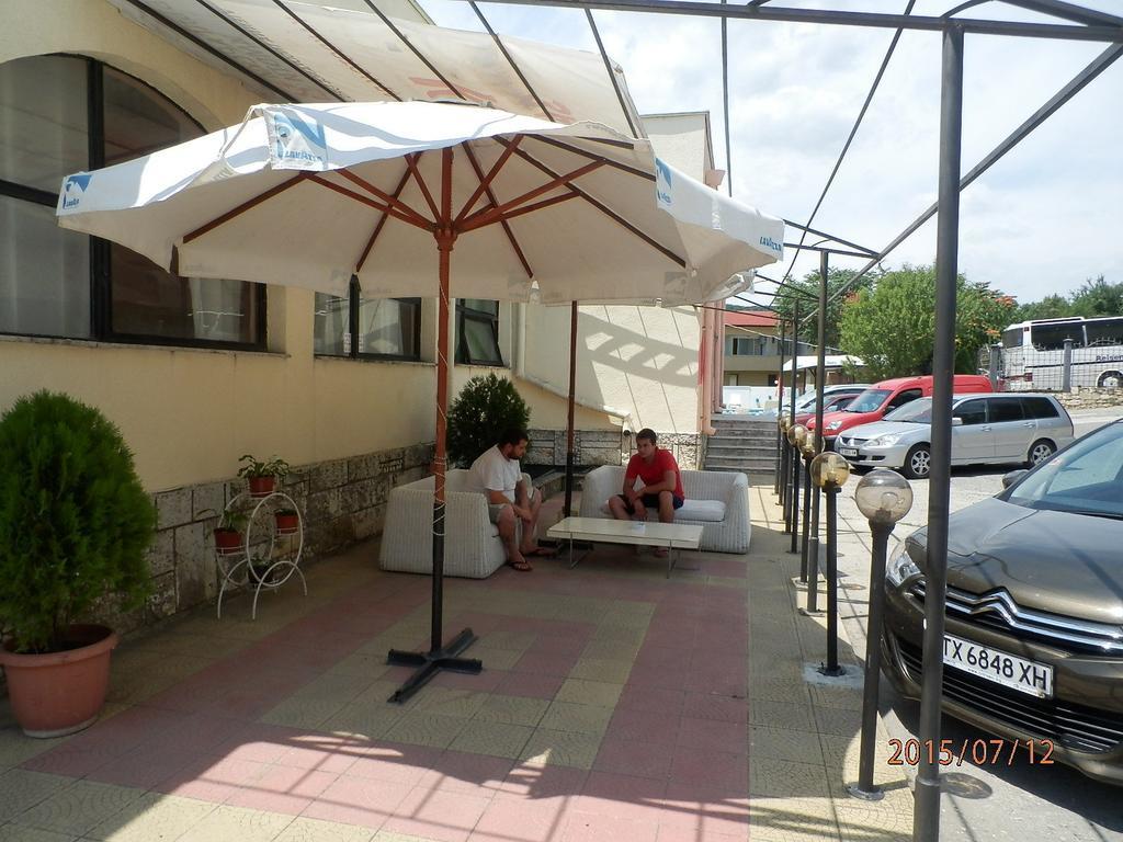 Olimpia Supersnab Hotel 巴尔奇克 外观 照片