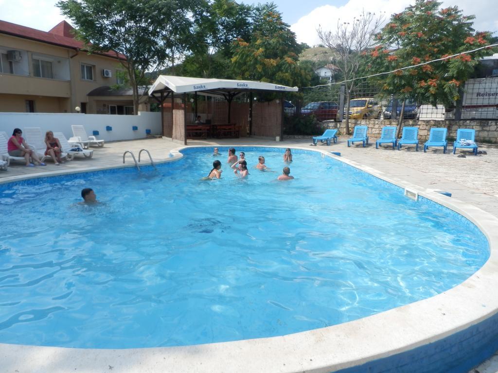 Olimpia Supersnab Hotel 巴尔奇克 外观 照片