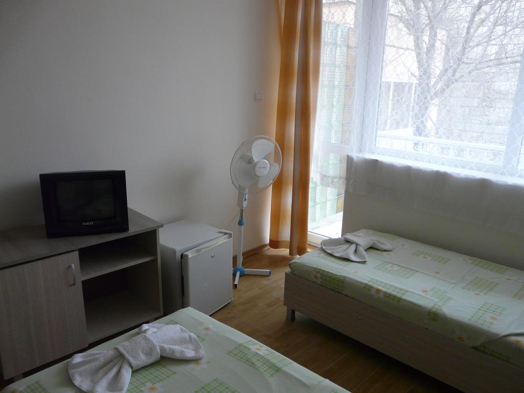 Olimpia Supersnab Hotel 巴尔奇克 客房 照片